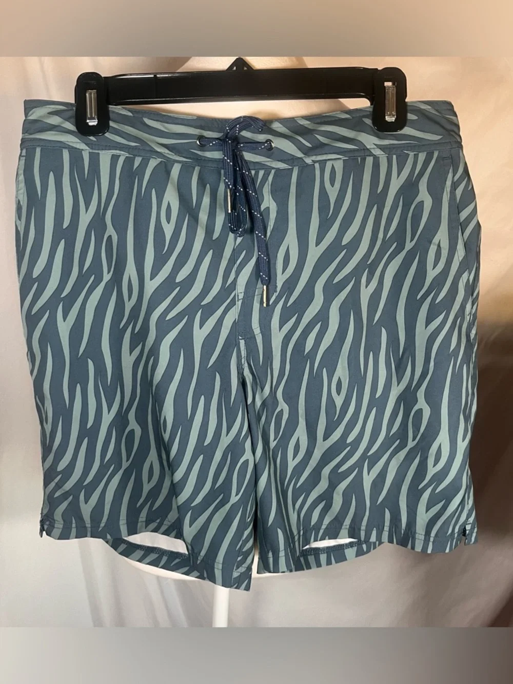 Fair Harbor The Ozone Zebra-Print Swim Shorts Teal & Aqua Tiger Stripe Large‎